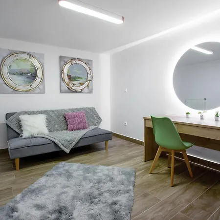 Airbnb - Bella Vista B