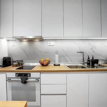 Airbnb - Bella Vista B